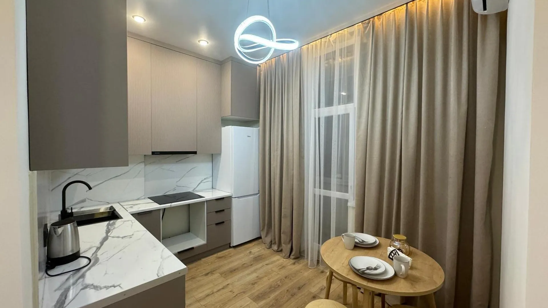 Апартаменты Loft Apartments Рядом С Барыс, Астана Арена